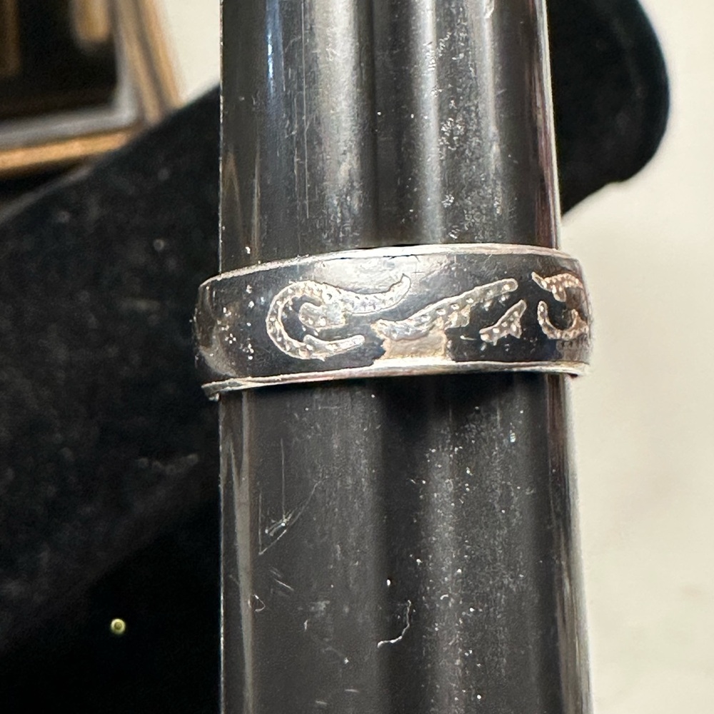 Vintage Siam sterling enamel ring